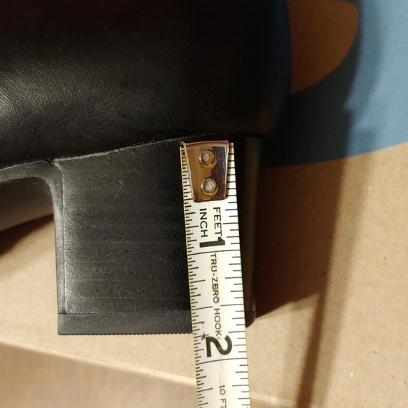 Clarks NWT Un Damson Mid Boots - Picture 6 of 8